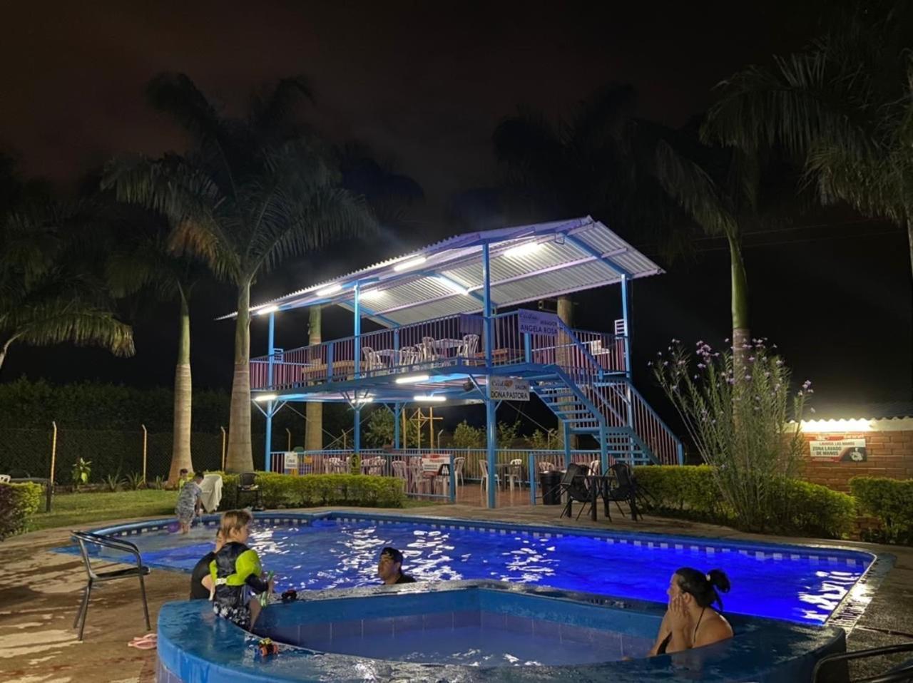 Hotel Campestre La Cecilia Монтенегро Экстерьер фото