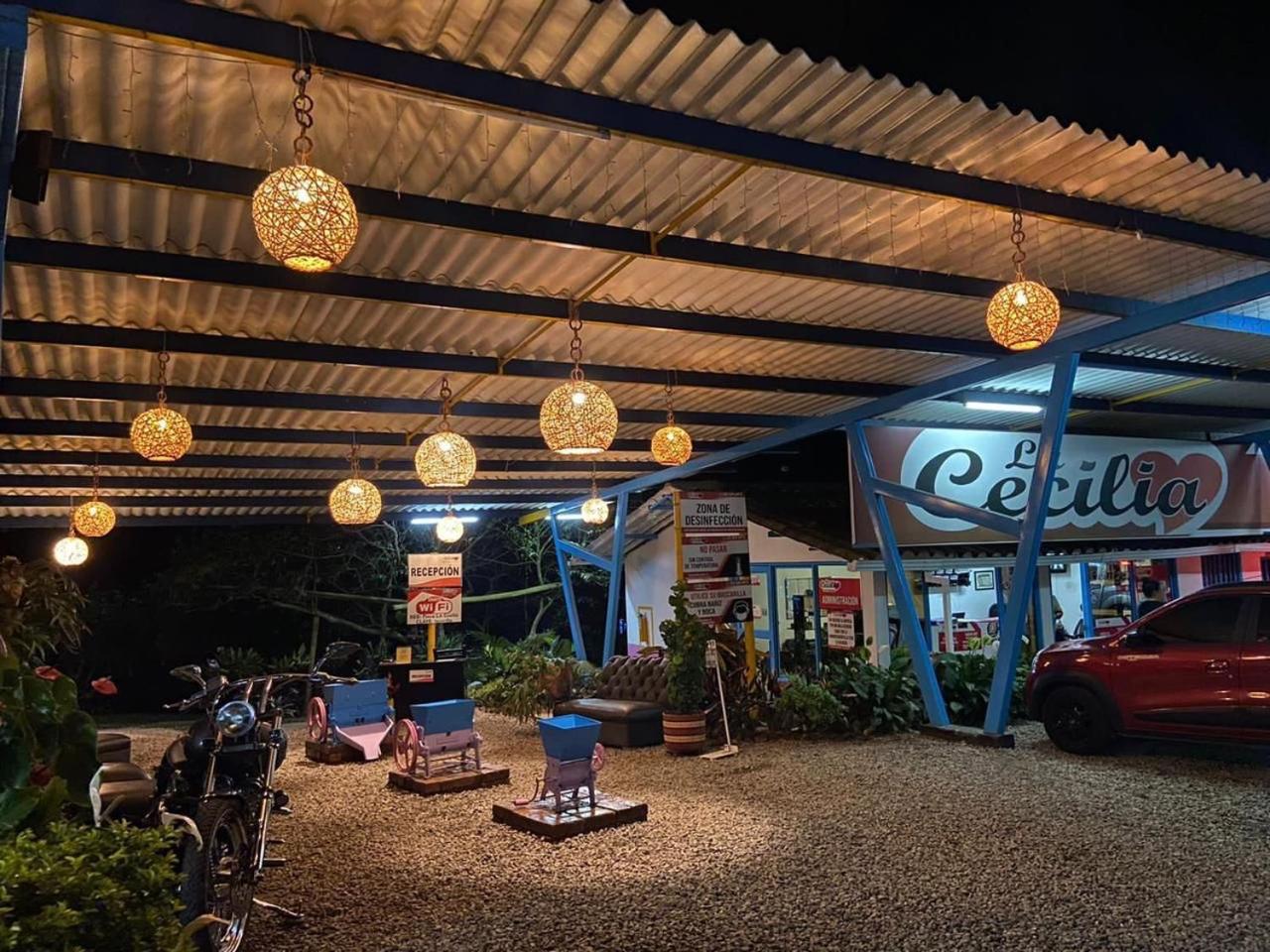 Hotel Campestre La Cecilia Монтенегро Экстерьер фото